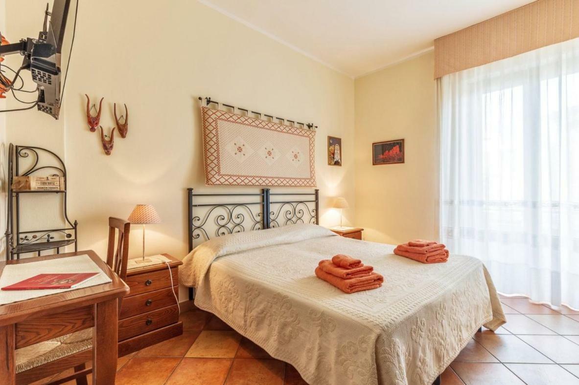 Il Leccio Bed & Breakfast Tortoli Exterior photo